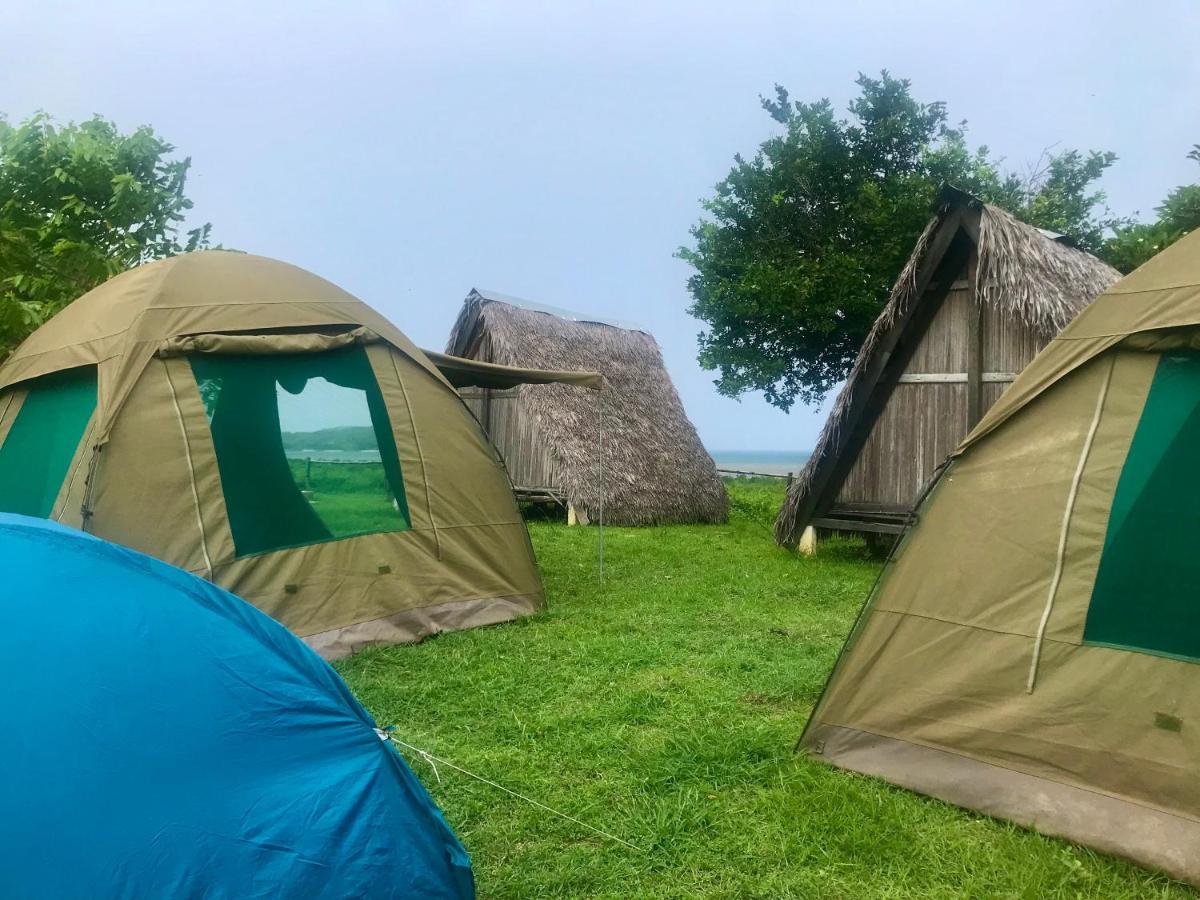 Corto Novo Maison D'Hotes-Camping Nosy-Be Exteriör bild